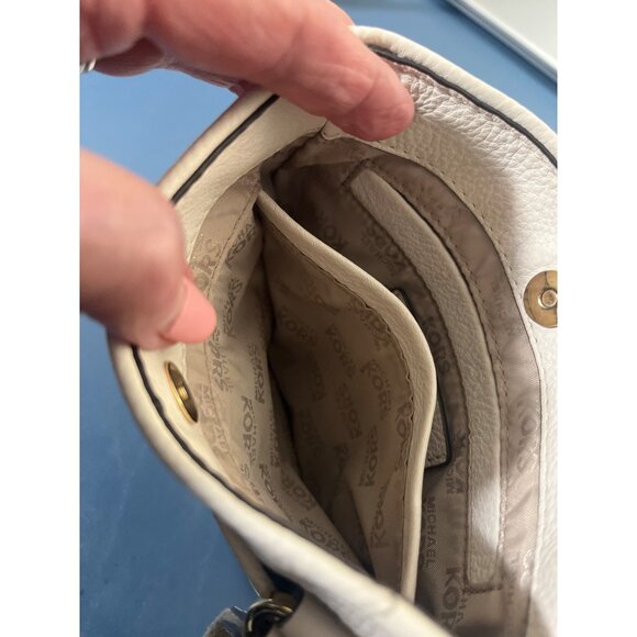 Michael Kors Cream White Pebbled Leather Crossbody Bag Gold Hardware Snap Close - Picture 10 of 13